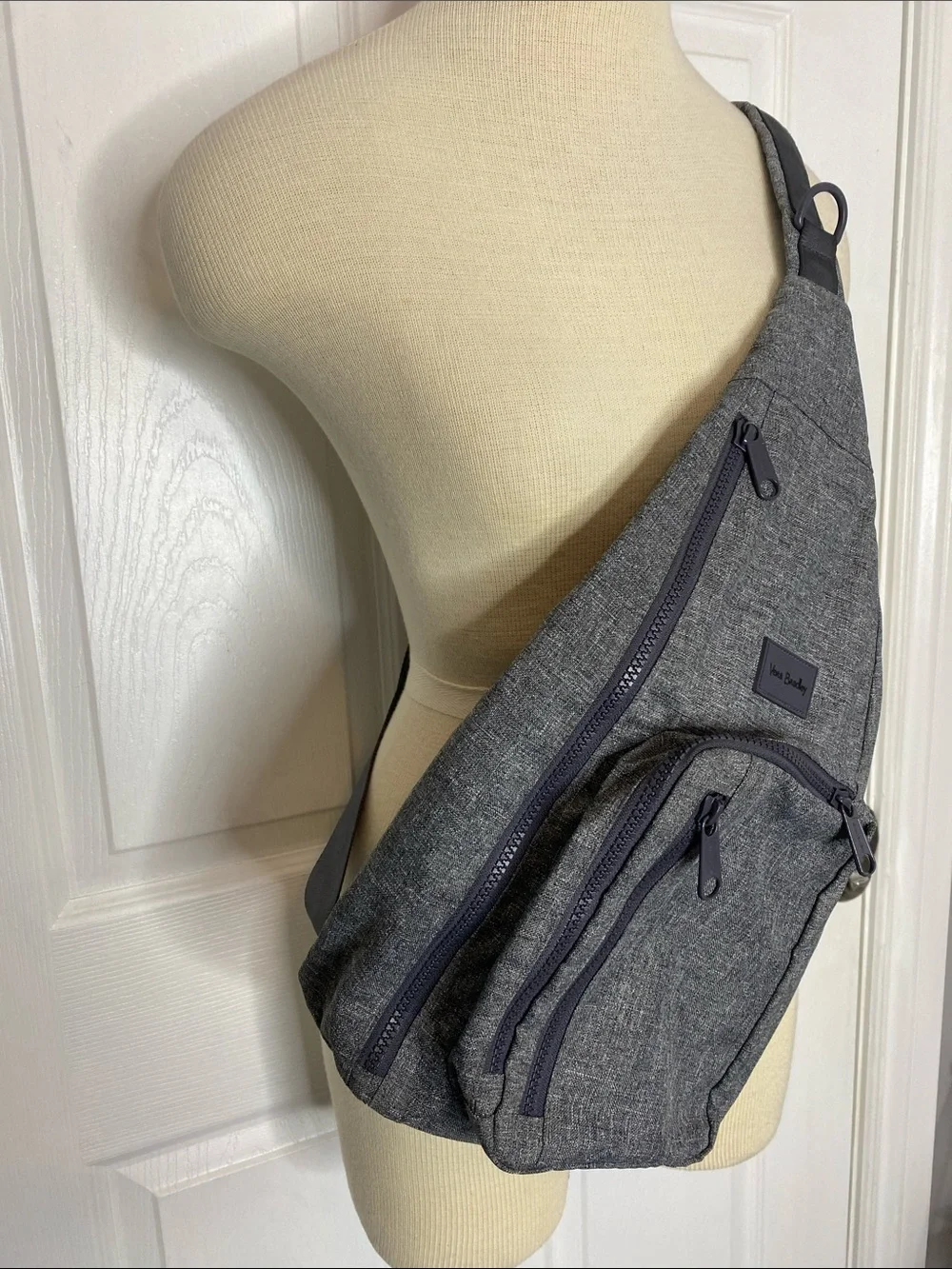 Vera Bradley ReActive Gray Heather Sling Backpack NWOT Travel Crossbody - Picture 4 of 16